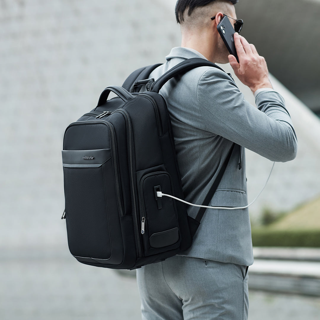 Arctic Hunter Waterproof Travel Backpack