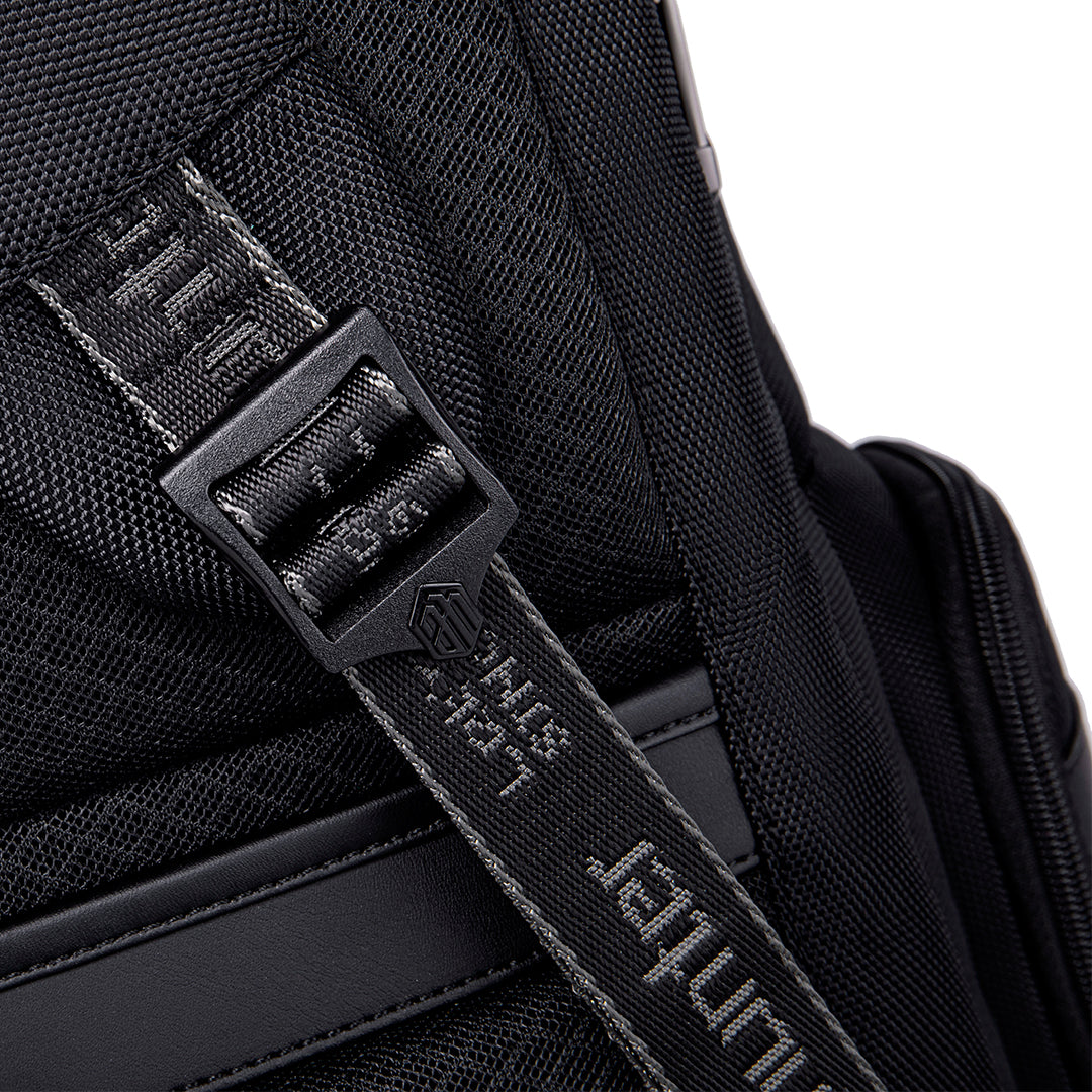 Arctic Hunter Waterproof Travel Backpack