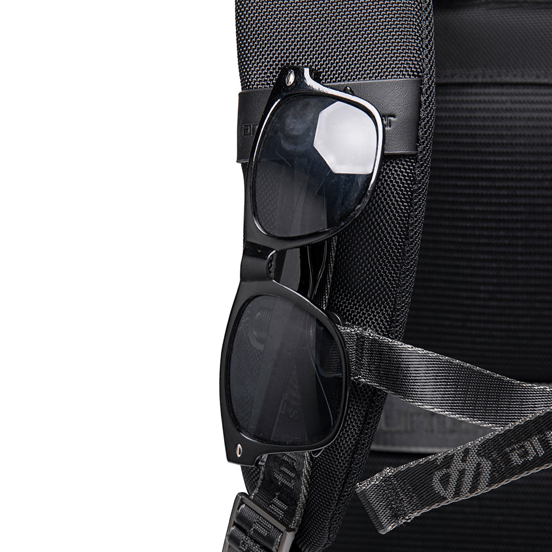 Arctic Hunter Tough Men