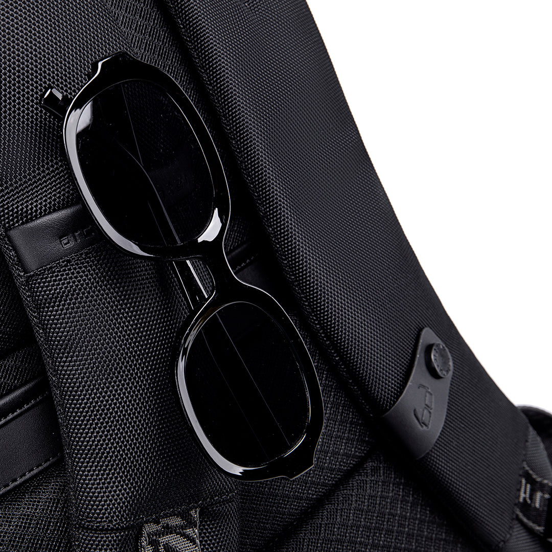 Arctic Hunter Waterproof Travel Backpack